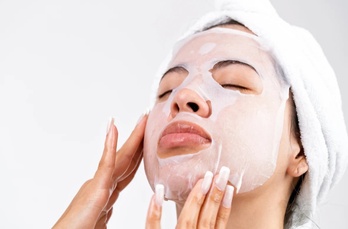 Maschera viso idratante di stella cosmetici, una coccola per la tua pelle