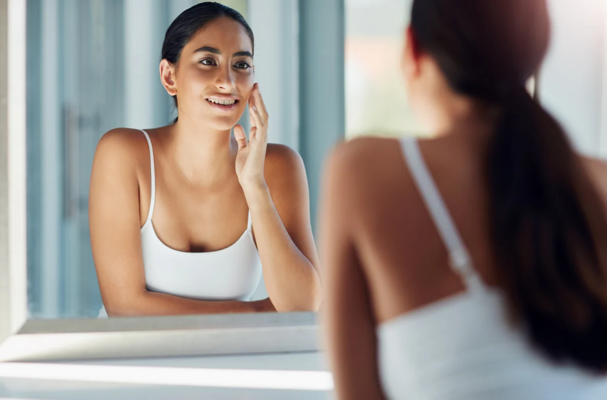 Un buon siero idrata in profondità e ricarica la tua pelle il lunedì, per affrontare tutta la settimana